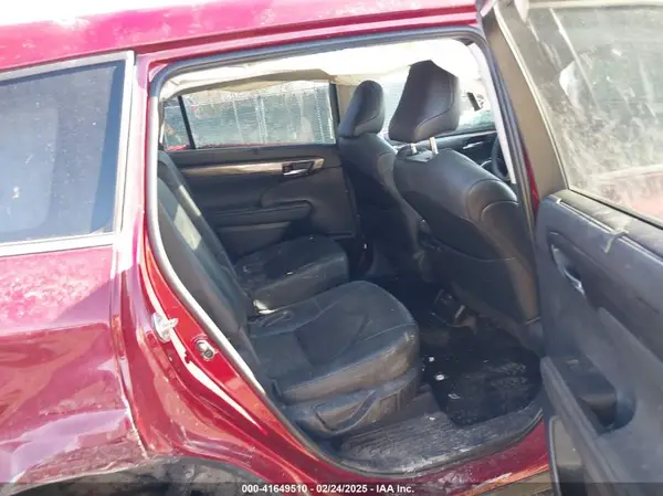 5TDDZRBH0MS132113 2021 TOYOTA HIGHLANDER - Image 8