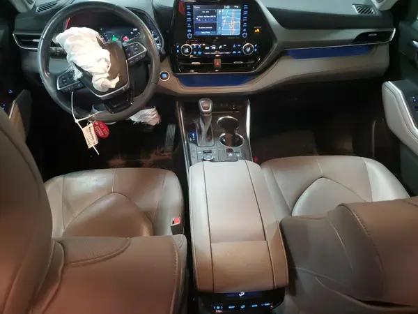 5TDDZRBH0MS135769 2021 TOYOTA HIGHLANDER - Image 8