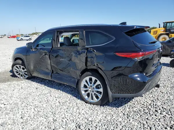 5TDDZRBH0MS529868 2021 TOYOTA HIGHLANDER - Image 2