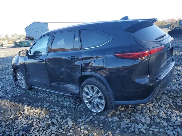 5TDDZRBH0MS549621 2021 TOYOTA HIGHLANDER - Image 2