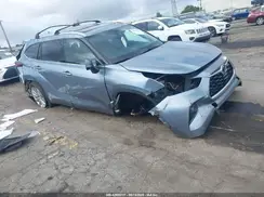 5TDDZRBH0NS168546 2022 TOYOTA HIGHLANDER