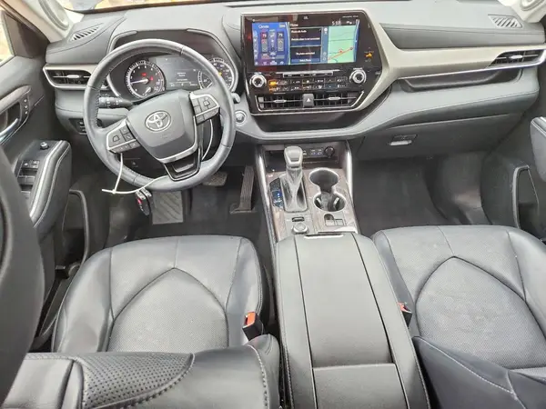5TDDZRBH0NS221360 2022 TOYOTA HIGHLANDER - Image 8