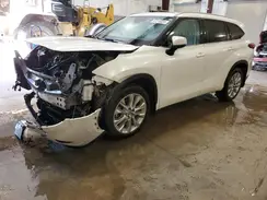 5TDDZRBH0NS569644 2022 TOYOTA HIGHLANDER