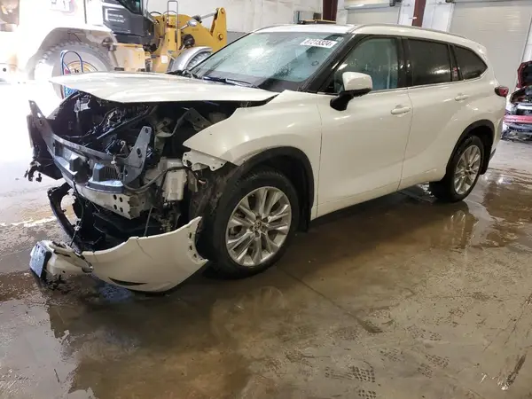 5TDDZRBH0NS569644 2022 TOYOTA HIGHLANDER - Image 1