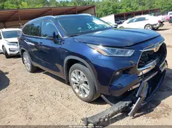 5TDDZRBH0NS593796 2022 TOYOTA HIGHLANDER