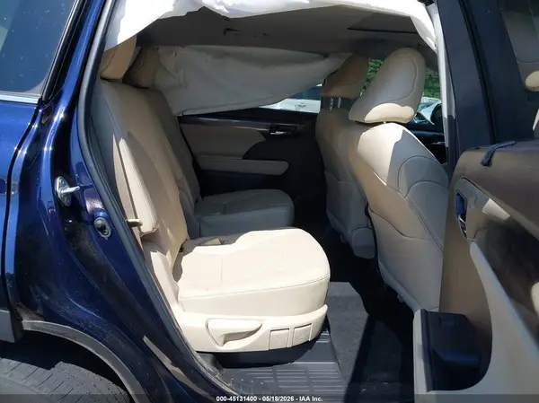 5TDDZRBH0NS593796 2022 TOYOTA HIGHLANDER - Image 8