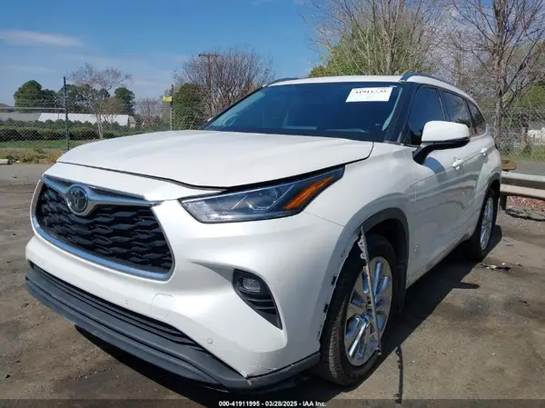 5TDDZRBH1LS007684 2020 TOYOTA HIGHLANDER - Image 2