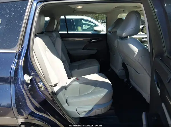 5TDDZRBH1LS009788 2020 TOYOTA HIGHLANDER - Image 8