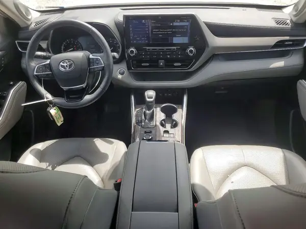 5TDDZRBH1LS013811 2020 TOYOTA HIGHLANDER - Image 8