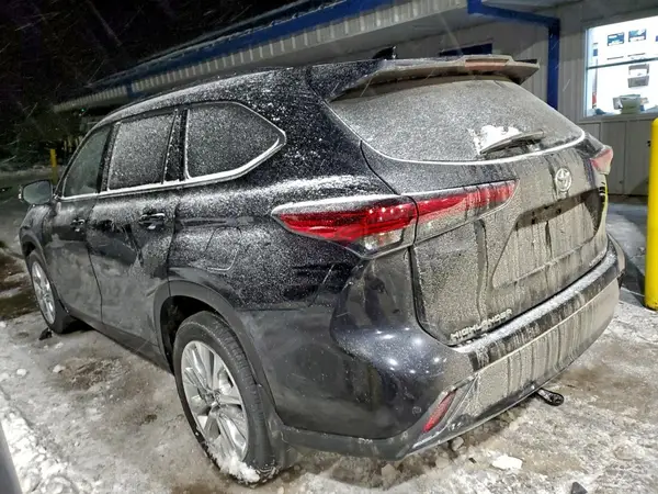 5TDDZRBH1LS037879 2020 TOYOTA HIGHLANDER - Image 2