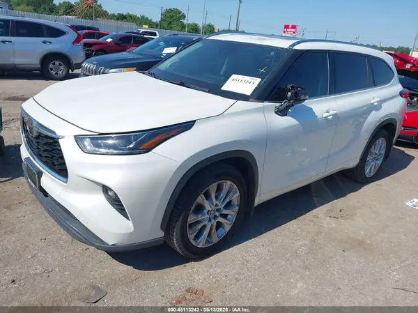 5TDDZRBH1LS045531 2020 TOYOTA HIGHLANDER - Image 2