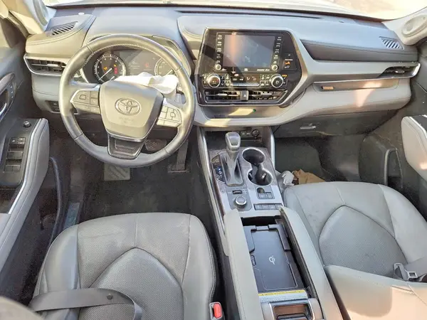 5TDDZRBH1MS076344 2021 TOYOTA HIGHLANDER - Image 8
