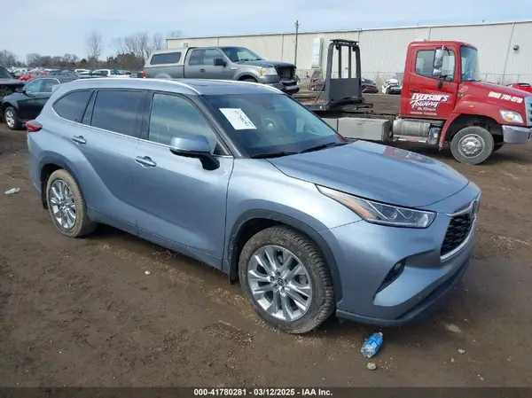 5TDDZRBH1MS088753 2021 TOYOTA HIGHLANDER - Image 1
