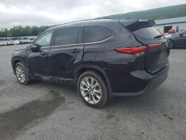 5TDDZRBH1MS527000 2021 TOYOTA HIGHLANDER - Image 2