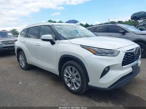 5TDDZRBH1MS527255 2021 TOYOTA HIGHLANDER - Image 1