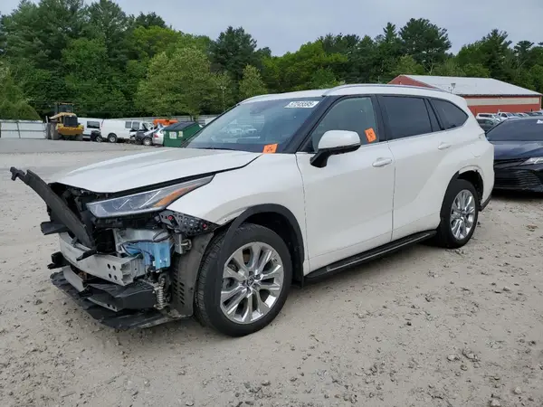 5TDDZRBH1MS534562 2021 TOYOTA HIGHLANDER - Image 1