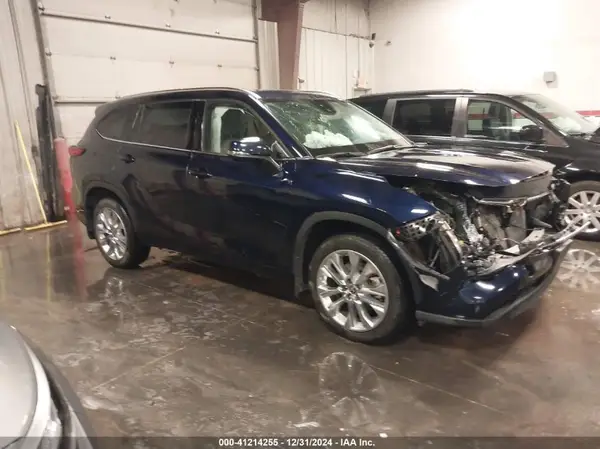 5TDDZRBH1NS214465 2022 TOYOTA HIGHLANDER - Image 1