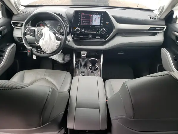 5TDDZRBH1NS576022 2022 TOYOTA HIGHLANDER - Image 8