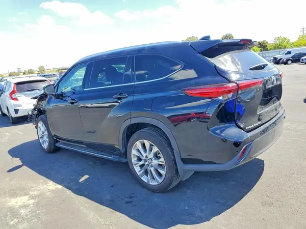 5TDDZRBH2LS004745 2020 TOYOTA HIGHLANDER - Image 2