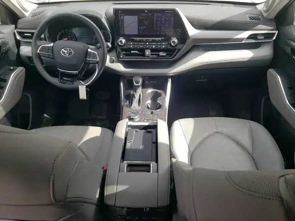 5TDDZRBH2LS025627 2020 TOYOTA HIGHLANDER - Image 8
