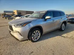 5TDDZRBH2MS076899 2021 TOYOTA HIGHLANDER