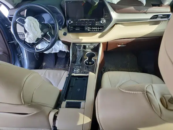 5TDDZRBH2MS094500 2021 TOYOTA HIGHLANDER - Image 8