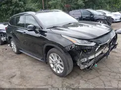 5TDDZRBH2MS539897 2021 TOYOTA HIGHLANDER