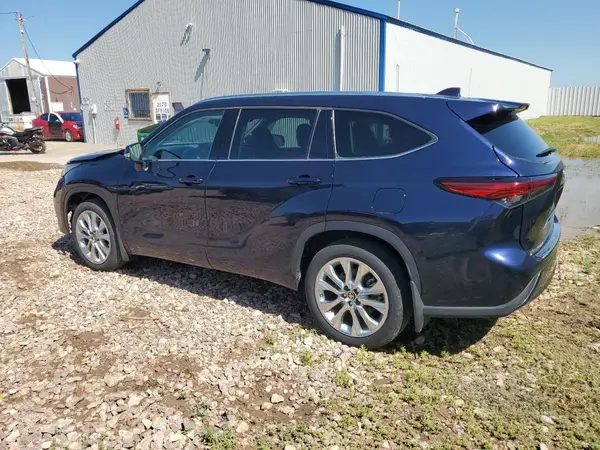 5TDDZRBH2NS166989 2022 TOYOTA HIGHLANDER - Image 2