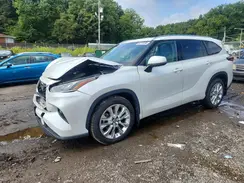 5TDDZRBH2NS184702 2022 TOYOTA HIGHLANDER