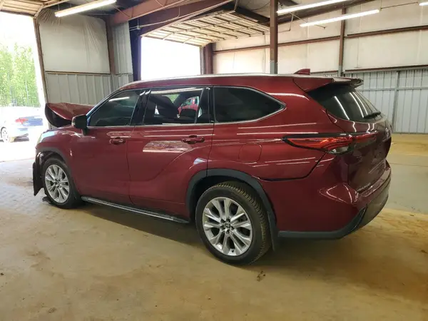 5TDDZRBH2NS190452 2022 TOYOTA HIGHLANDER - Image 2