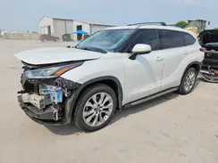 5TDDZRBH2NS563151 2022 TOYOTA HIGHLANDER
