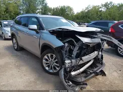 5TDDZRBH3LS015267 2020 TOYOTA HIGHLANDER