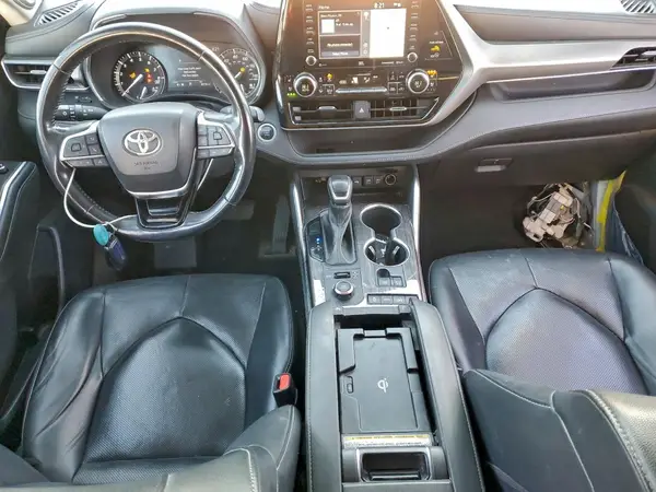 5TDDZRBH3LS047748 2020 TOYOTA HIGHLANDER - Image 8