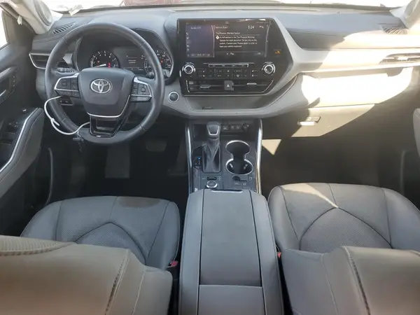5TDDZRBH3LS053680 2020 TOYOTA HIGHLANDER - Image 8