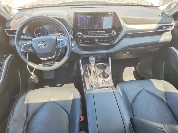 5TDDZRBH3MS071565 2021 TOYOTA HIGHLANDER - Image 8