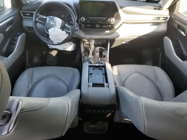 5TDDZRBH3MS080508 2021 TOYOTA HIGHLANDER - Image 8