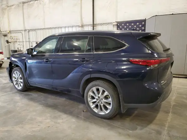 5TDDZRBH3MS539228 2021 TOYOTA HIGHLANDER - Image 2
