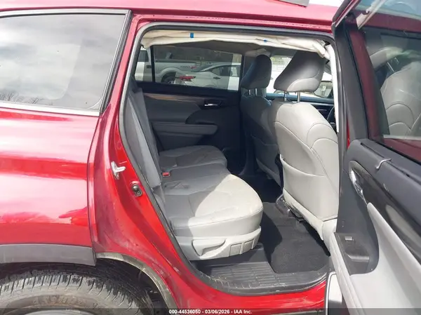 5TDDZRBH3MS545840 2021 TOYOTA HIGHLANDER - Image 8