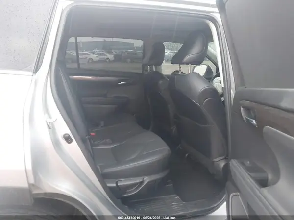 5TDDZRBH3NS214838 2022 TOYOTA HIGHLANDER - Image 8
