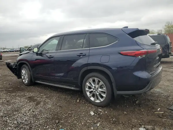 5TDDZRBH3NS222048 2022 TOYOTA HIGHLANDER - Image 2