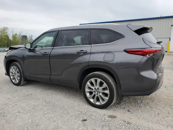 5TDDZRBH3NS233907 2022 TOYOTA HIGHLANDER - Image 2