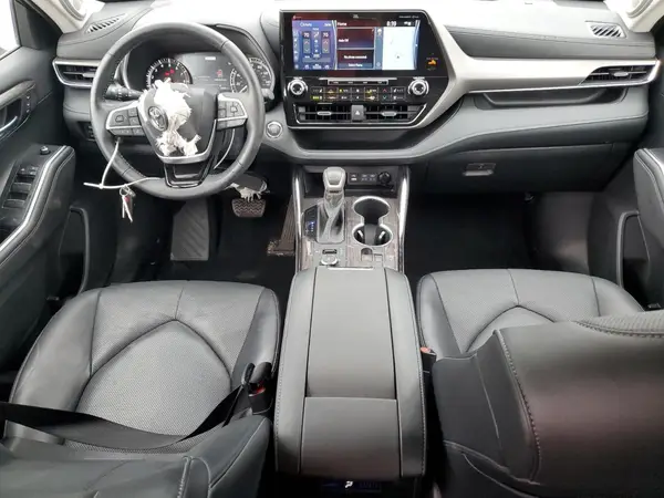 5TDDZRBH3NS233907 2022 TOYOTA HIGHLANDER - Image 8