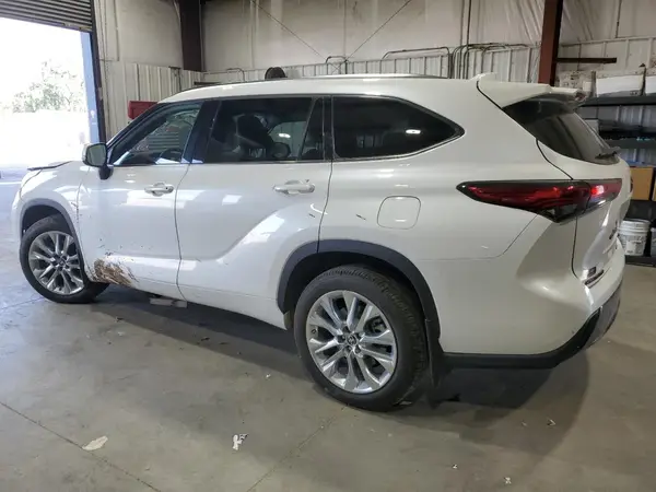 5TDDZRBH4LS037228 2020 TOYOTA HIGHLANDER - Image 2