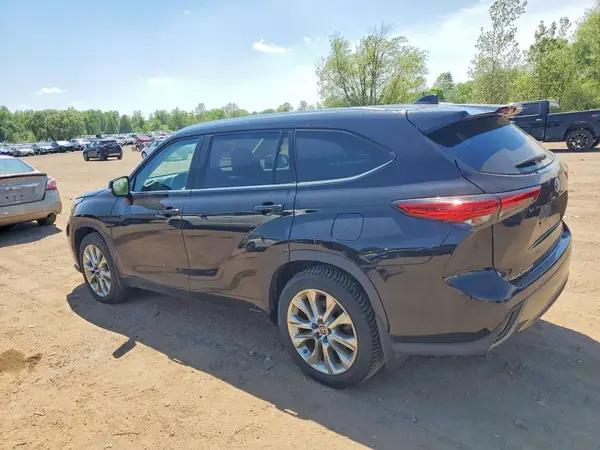5TDDZRBH4MS122684 2021 TOYOTA HIGHLANDER - Image 2