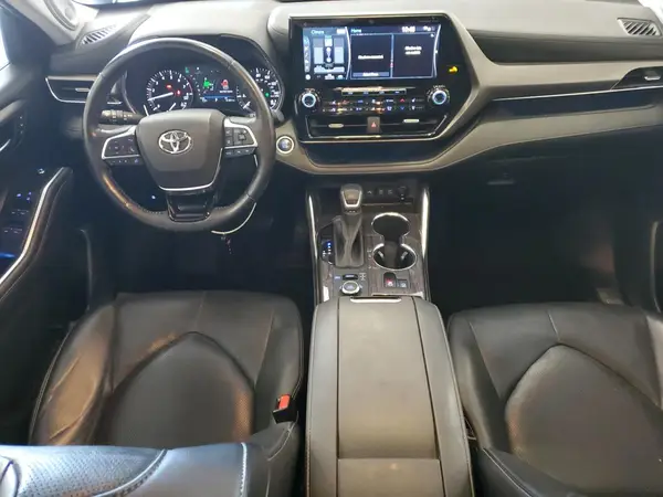 5TDDZRBH4MS133636 2021 TOYOTA HIGHLANDER - Image 8