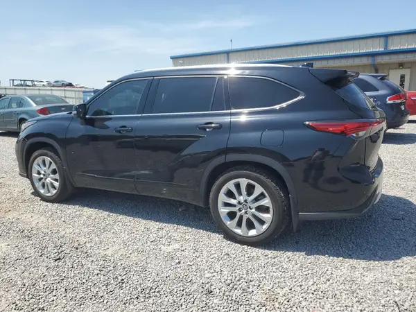 5TDDZRBH4NS179145 2022 TOYOTA HIGHLANDER - Image 2