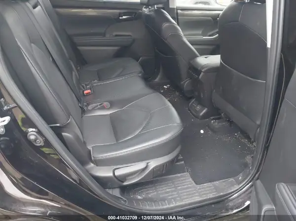 5TDDZRBH4NS195037 2022 TOYOTA HIGHLANDER - Image 8