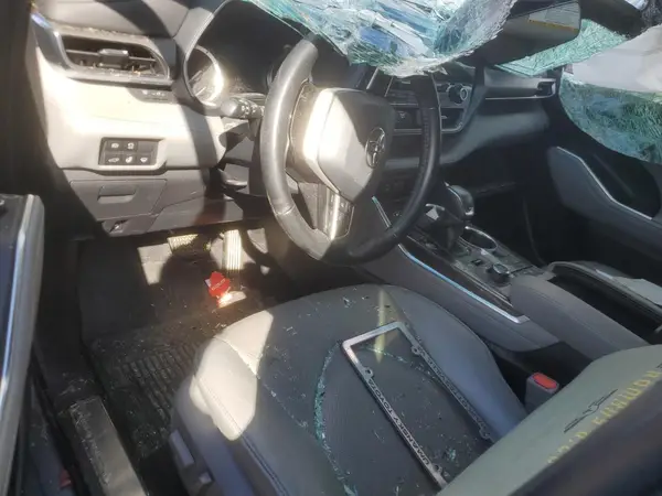5TDDZRBH4NS219739 2022 TOYOTA HIGHLANDER - Image 8