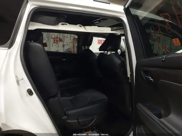 5TDDZRBH4NS250411 2022 TOYOTA HIGHLANDER - Image 8