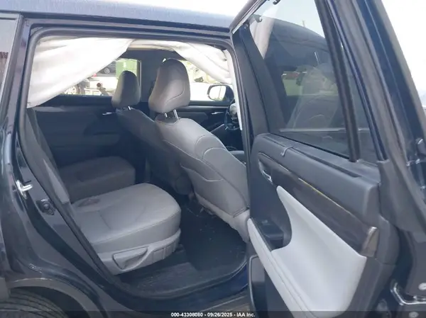 5TDDZRBH5LS015903 2020 TOYOTA HIGHLANDER - Image 8